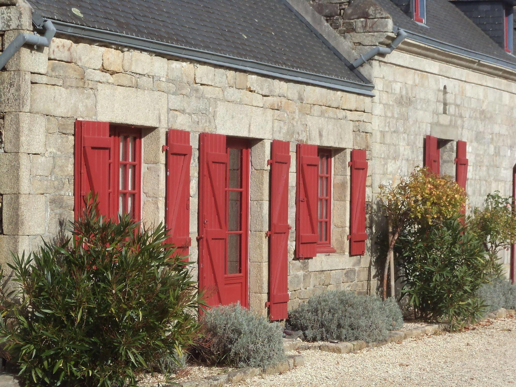 مبيت وإفطار كومْبْري La Ferme De Kerraoul المظهر الخارجي الصورة